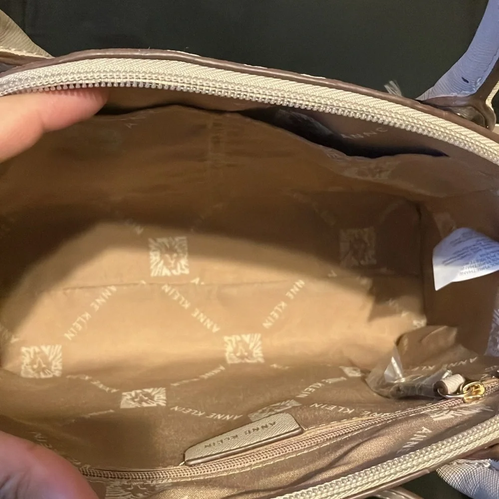 Anne Klein crossbody bag - Picture 8 of 13